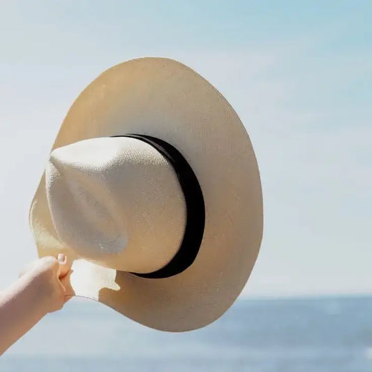 Why a Panama Hat is the Best Choice for Beach Style