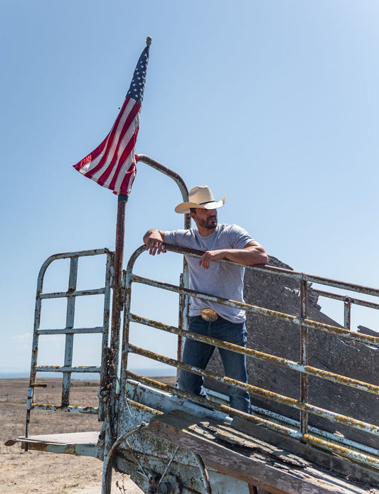 Why Fedora is a Perfect Gift for Men on This Memorial Day?