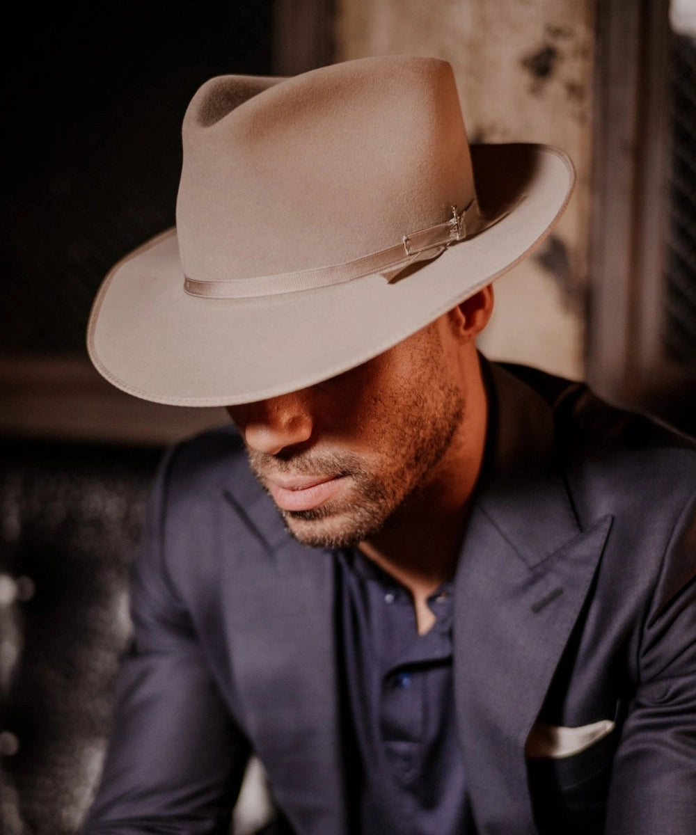 "men's beige fur felt fedora"