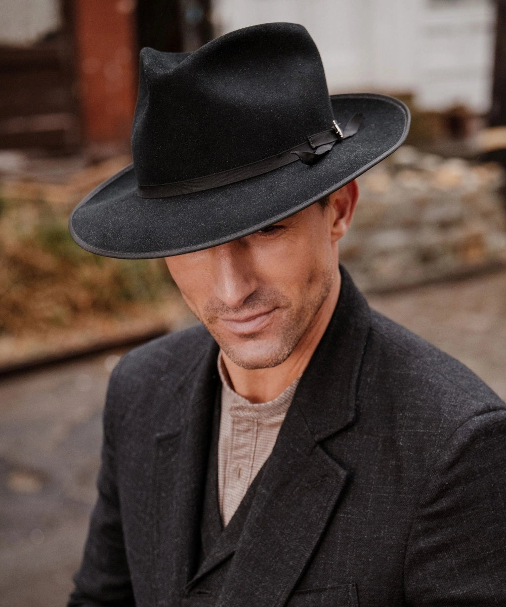 classic black felt hat for men
